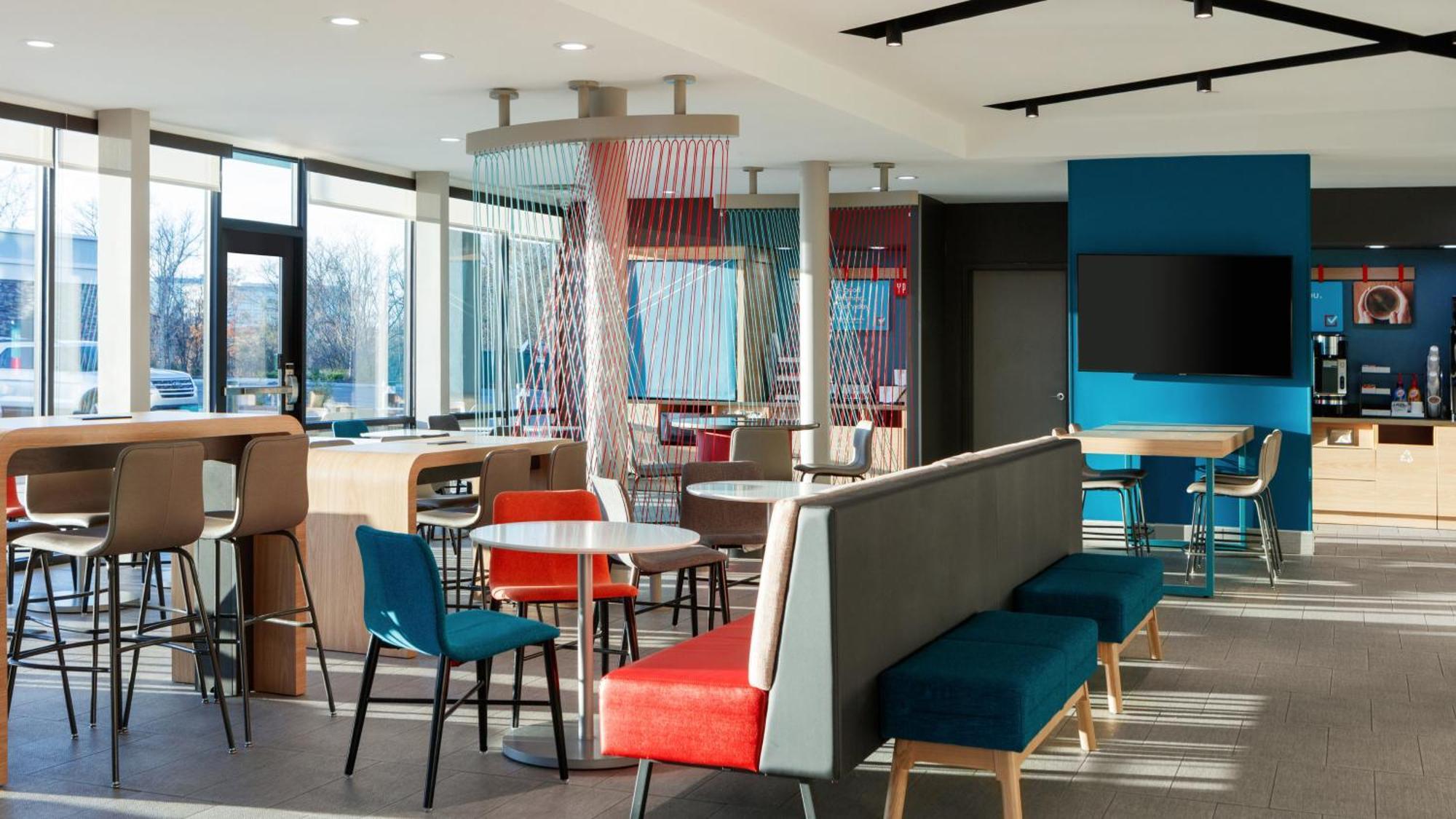 Avid Hotel Traverse City By Ihg Εξωτερικό φωτογραφία
