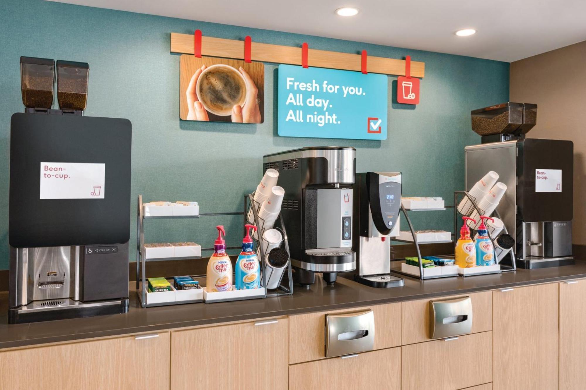 Avid Hotel Traverse City By Ihg Εξωτερικό φωτογραφία